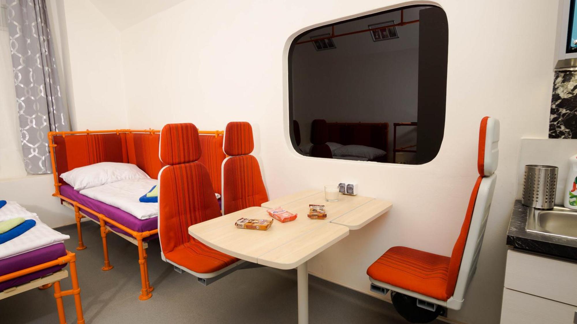 Metro Apartment Prague By Main Train And Bus Station Exterior foto